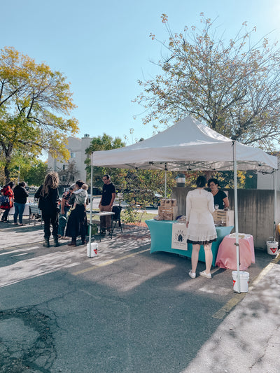 An Indigenous-Owned Outdoor Market